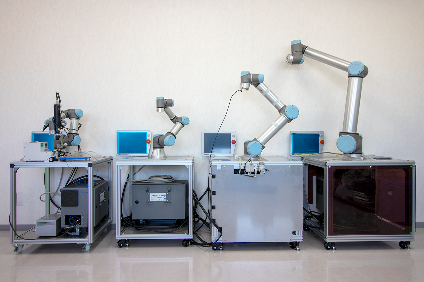 Universal Robots 06